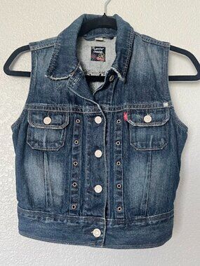 VTG Y2K Levi’s Blue Dark Wash Silver Studs Western Denim Jean Vest Top Size XS